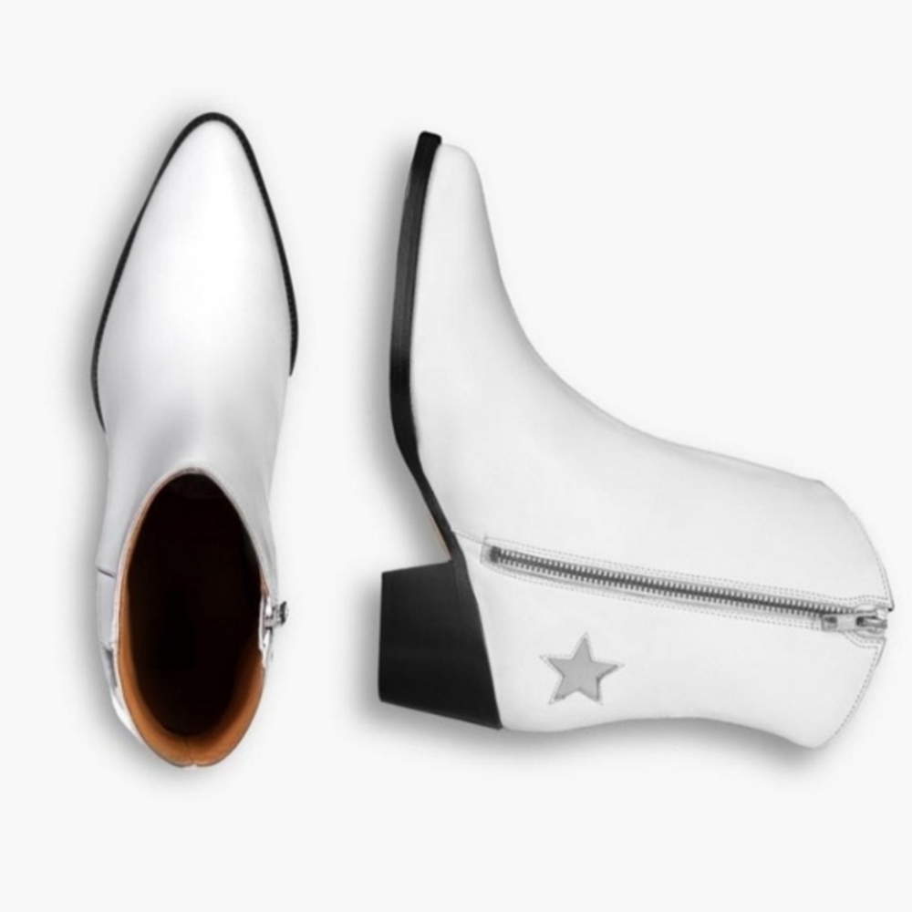 Thuresday white leather star boot